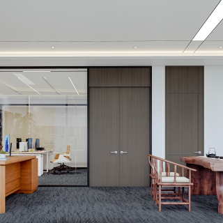 现代办公董事长静态