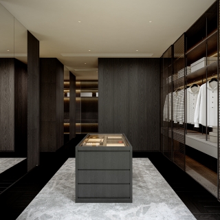 中古风别墅五层女衣帽间