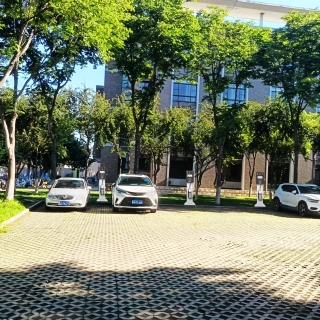 充电桩洪家楼校区停车场3台