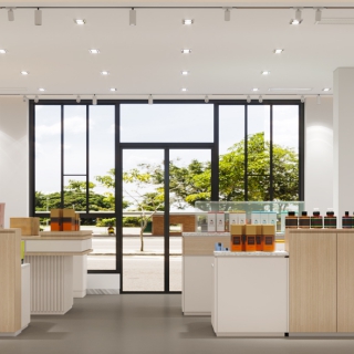 现代专卖店静态1